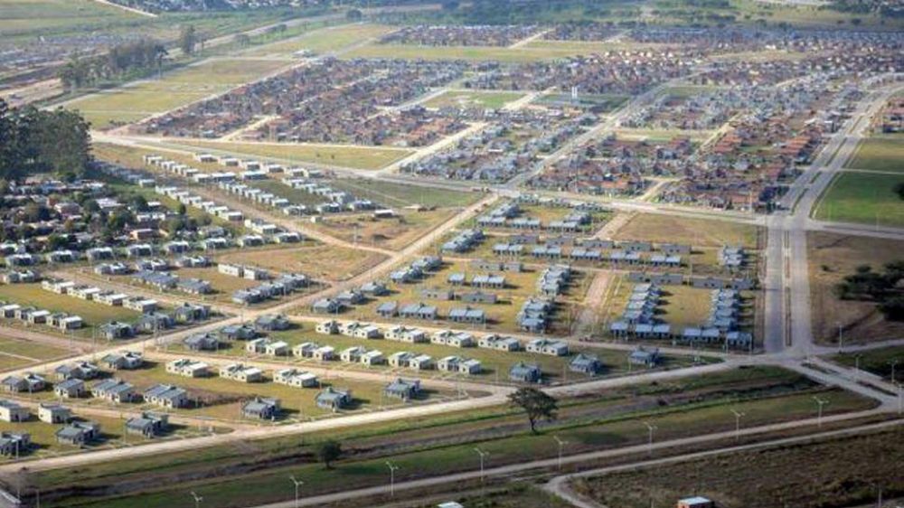 De $ 2.110 millones de deuda municipal, casi un tercio corresponde a la capital