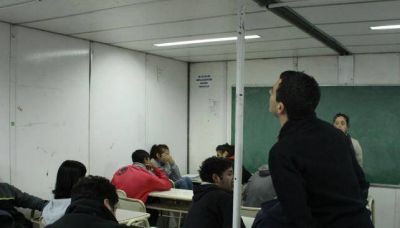 Las aulas contenedores seguir�n al menos otro mes en las escuelas