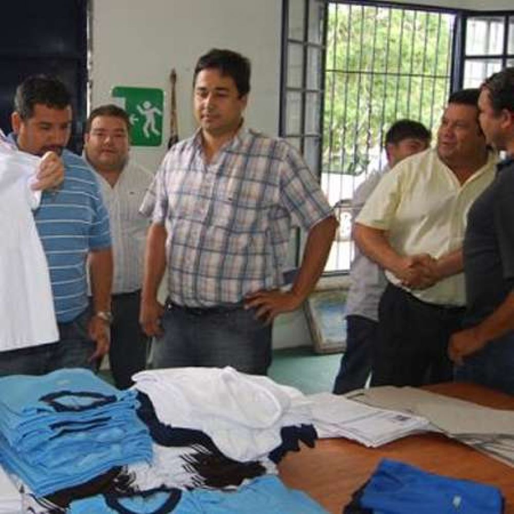 El gobierno entreg aporte a fabrica textil Sanagasta
