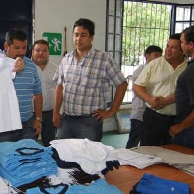 El gobierno entreg� aporte a fabrica textil Sanagasta
