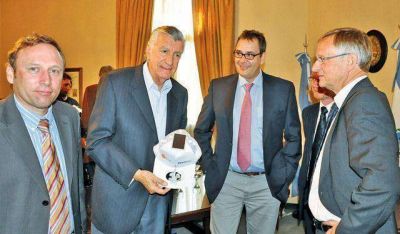 F�brica de Paneles solares: necesitar�n m�s operarios en la primera etapa