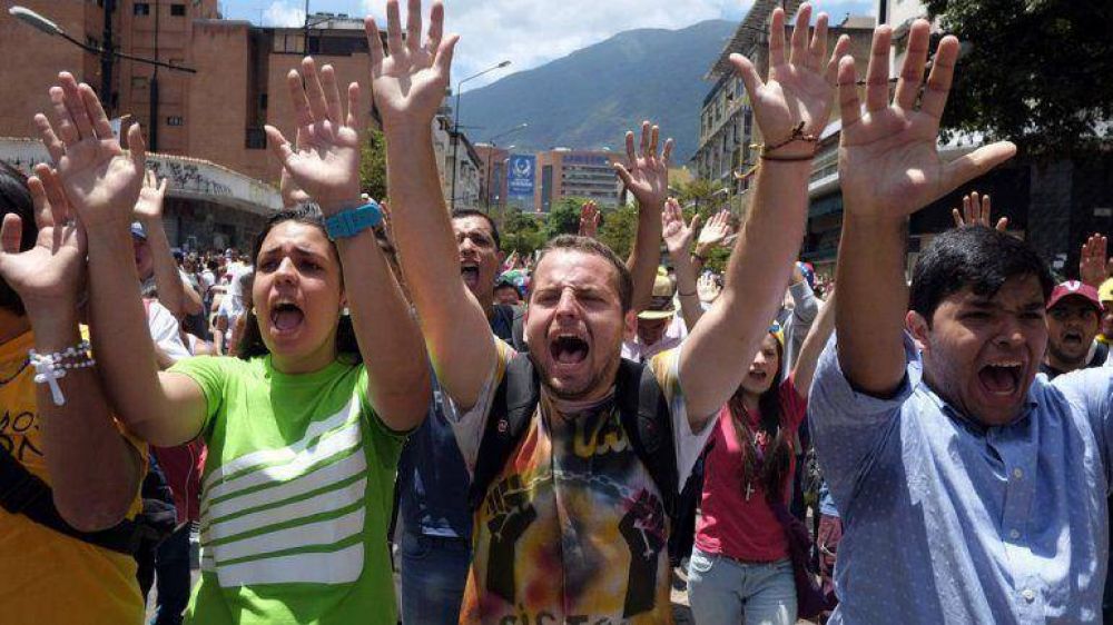Crisis en Venezuela: los estudiantes marcharon por la "resurreccin de la democracia"