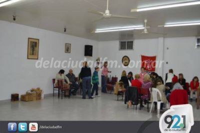 Esta noche la UCR se re�ne en Pig��