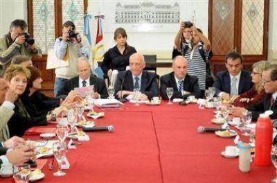 El escenario pol�tico y social en la agenda de los candidatos