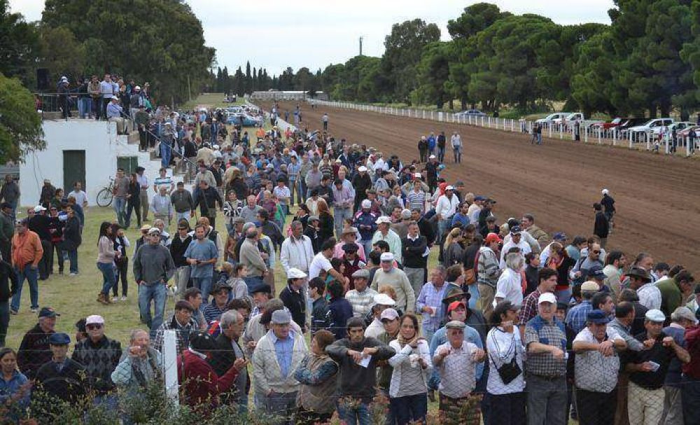 Volvi� el turf en un d�a a pleno sol