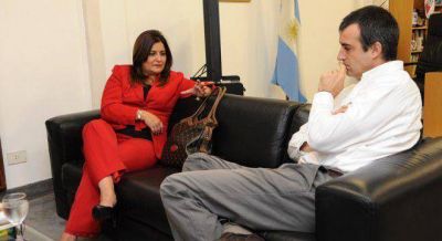 Macri y Scioli quieren instrumentar la reforma educativa de Correa