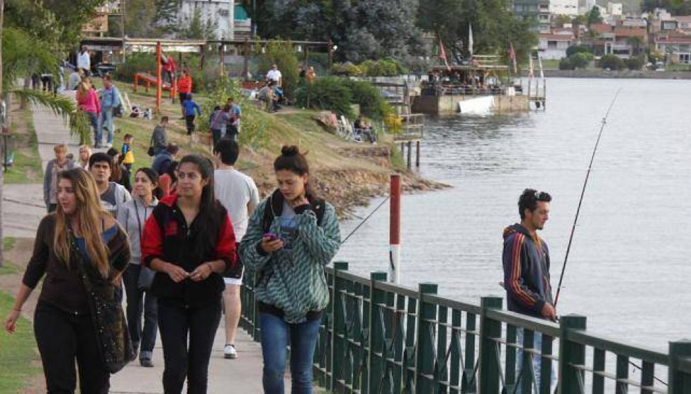 Turistas serranos, m�s exigentes y ahorrativos