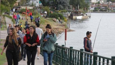 Turistas serranos, m�s exigentes y ahorrativos