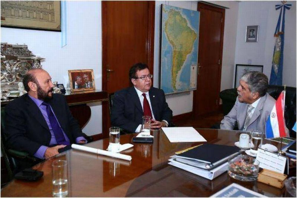 La Argentina cooperar� con Paraguay en materia Nuclear