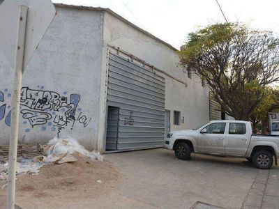 Robaron 75 mil pesos a los clientes que cargaban el Pescado para Todos en una distribuidora de Las Heras