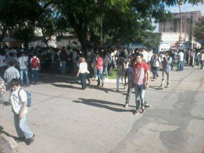 Denuncian usurpaci�n en el ex Colegio Industrial: Alumnos solicitan la intervenci�n del Ministerio