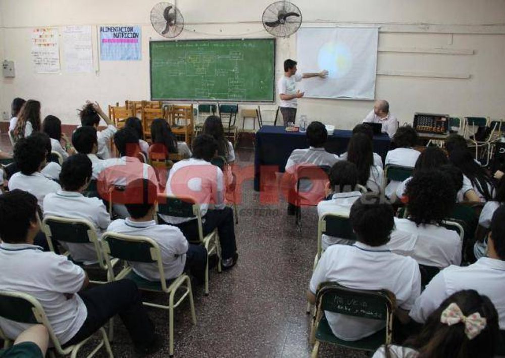 Ofrecen horas c�tedra de EGB III para la ruralidad