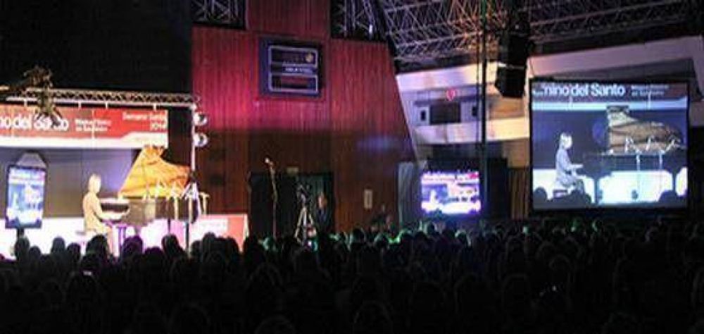 Horacio Lavandera cerr� el festival "El Camino del Santo" en San Isidro
