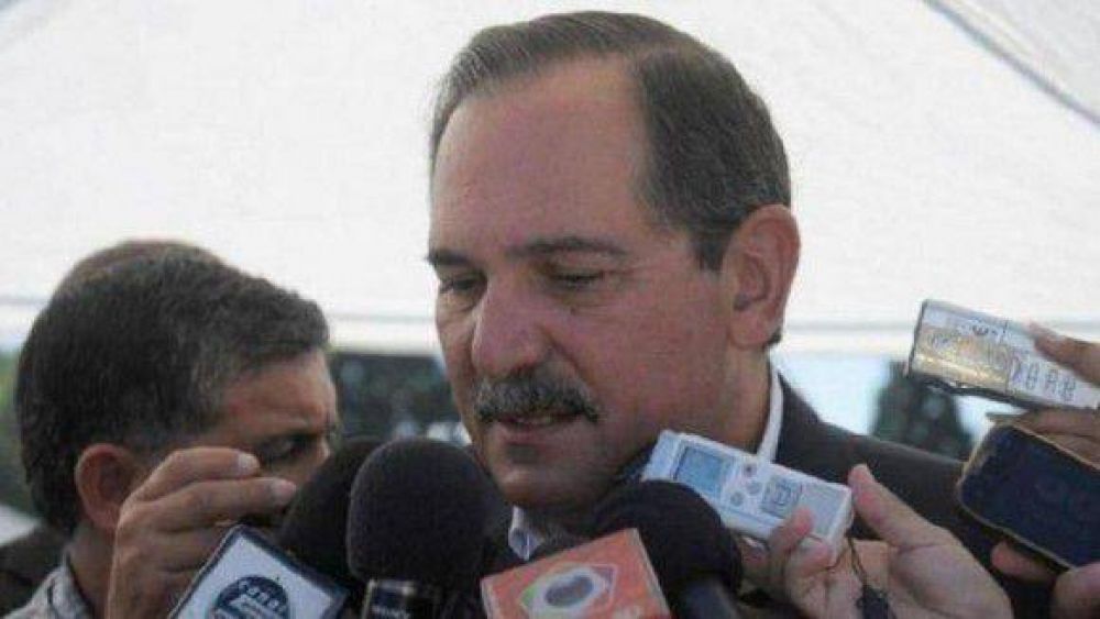 "A la gente no le interesa la pelea entre los pol�ticos"