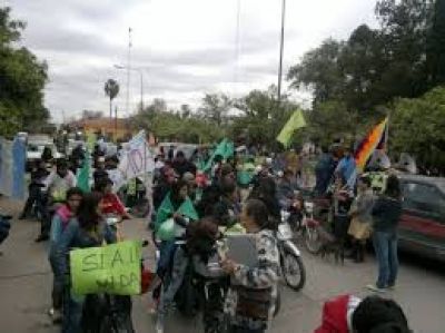 �El funcionamiento de Nitratos Austin es una decisi�n pol�tica del gobierno provincial�