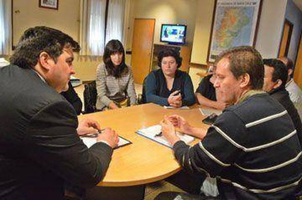 Ivovich recibi� a autoconvocados del hospital de El Calafate