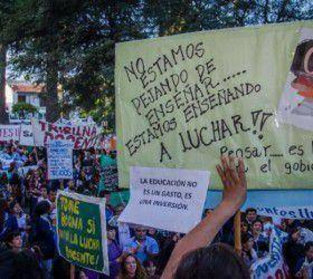 �Contra el decretazo de Urtubey�