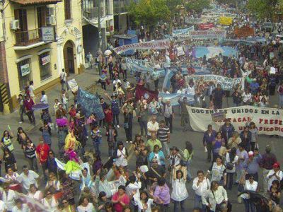 Convocaron a la mayor protesta contra Urtubey
