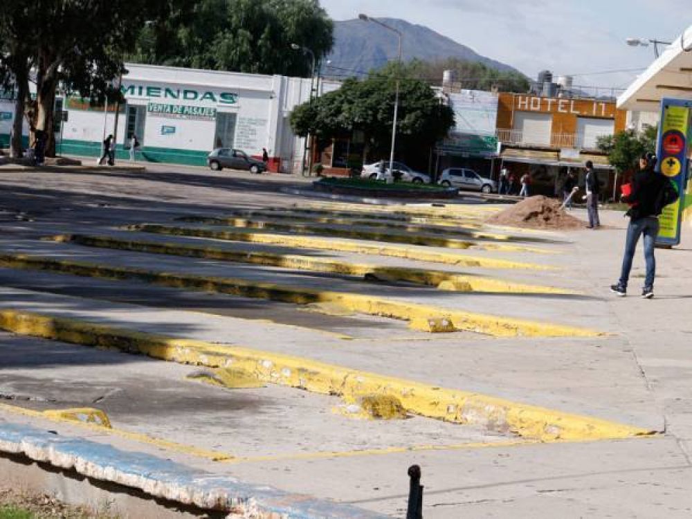 Vecinos y estudiantes reclaman m�s seguridad en la ex terminal