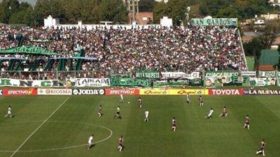 Chacarita consigui� un gran triunfo en el cl�sico ante Chicago