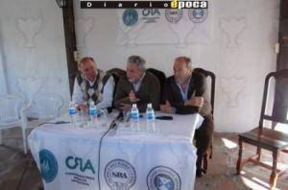 La Mesa de Enlace busc� en Corrientes legisladores que "vigilen" al Gobierno