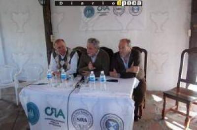 La Mesa de Enlace busc� en Corrientes legisladores que "vigilen" al Gobierno