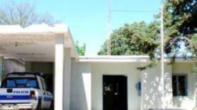 Delincuentes desvalijaron la escuela de Miraflores