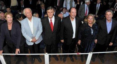Se present� el Frente Amplio UNEN, con miras al 2015