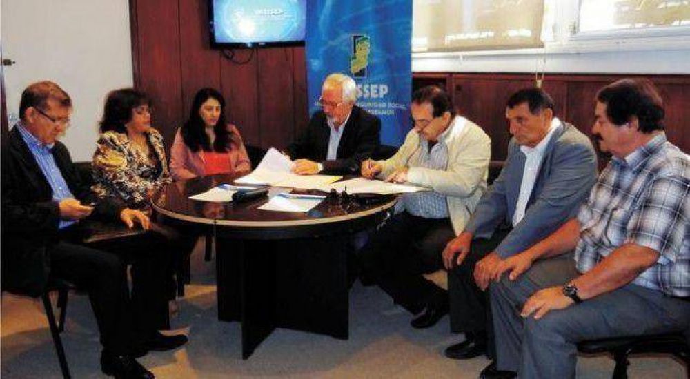 El Insssep firm el nuevo convenio con Federacin Mdica