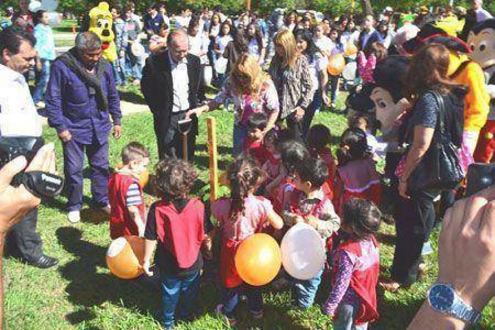 D�a Internacional de la Tierra: A�da pidi� �querer m�s a la ciudad�