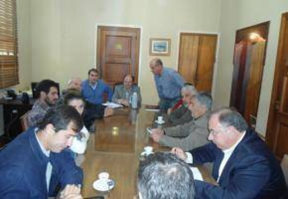 S�nchez Negrete: "La crisis es responsabilidad de Guacone, pero la soluci�n se alcanza entre todas las fuerzas pol�ticas"
