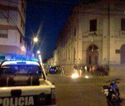 Remiseros se manifestaron en la Municipalidad  