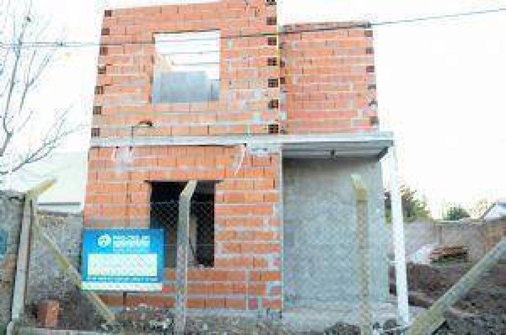 Procrear: en Jun�n est�n en marcha 540 casas, pero a�n hay 600 familias sin lote