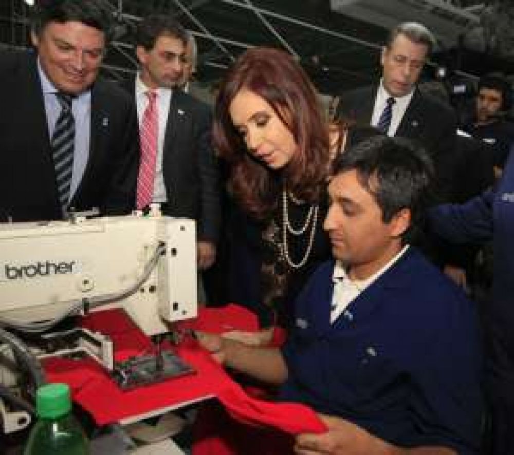 Queda el 25% de la textil que inaugur� CFK en 2012