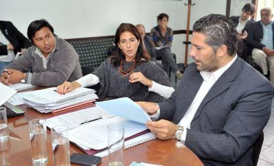 CD: Otorgaron dict�menes a tres proyectos Legislativos