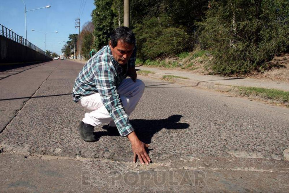 Reclaman por un accidente ocasionado por un pozo