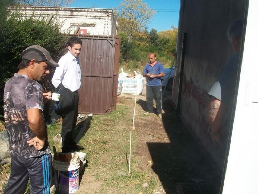 Fattorini gestion� la donaci�n de una rampa para escuela de Carlos Keen