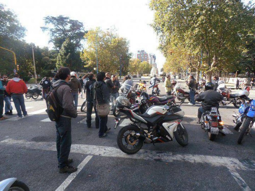 �La medida contra los motociclistas es muy regresiva�