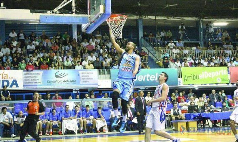 Regatas se qued� con el primer punto