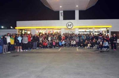 M�s de 320 personas participaron el Viernes Santo de la Caminata Magal�
