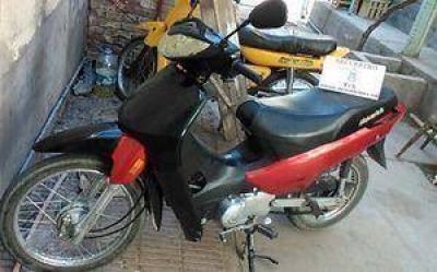 Roba una moto de un CIC y lo atrapan