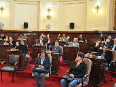 Concejo Deliberante: Homenajes, cabinas antirrobo y la comisar�a paralizada de Olmos