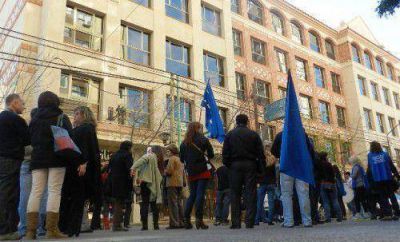 Judiciales organizan retiros y un paro de 24 horas