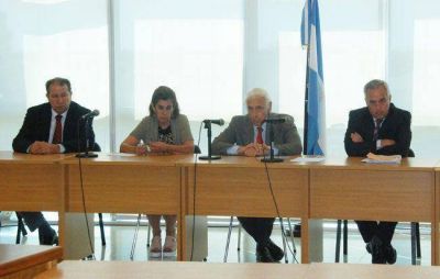Mustapich y Men�ndez retaron al TIP: denuncian su 