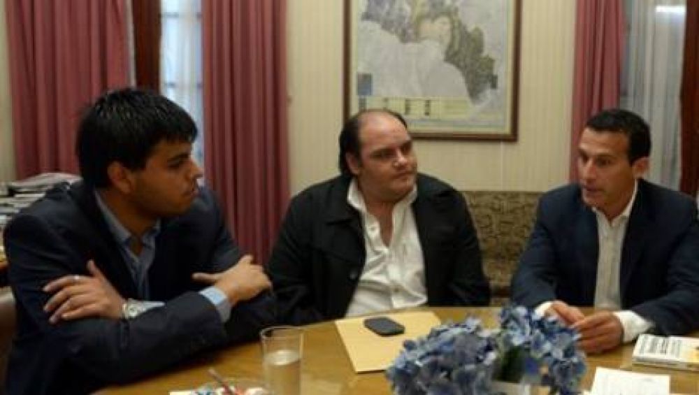 Gustavo Saadi recibi� al funcionario nacional