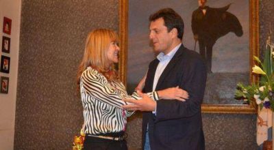 Ayala se reuni� con Massa, que busca alianzas en el interior