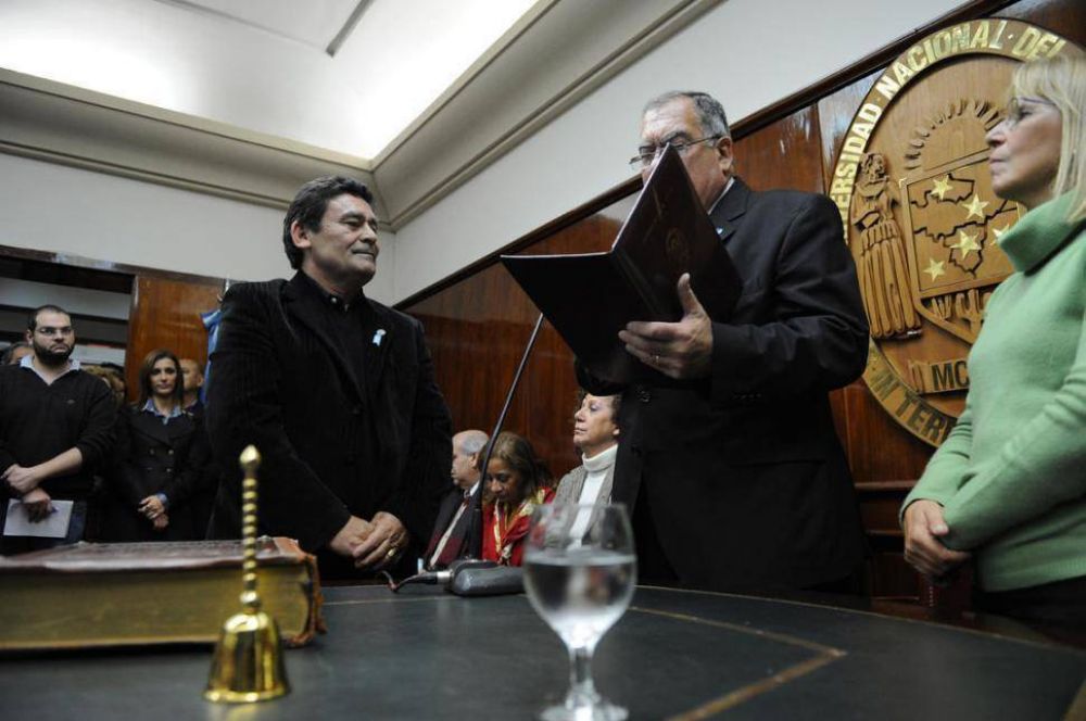 �Queremos que un no docente sea decano o rector�