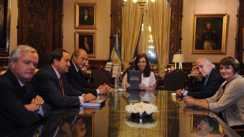 Tras la pol�mica, el Gobierno dio a conocer el anteproyecto para la reforma del C�digo Penal