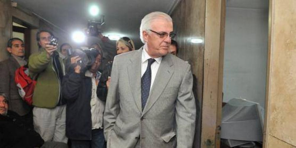 Detienen al ex juez federal Manlio Mart�nez por encubrir cr�menes de lesa humanidad