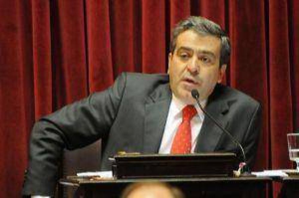 Cano le pide a la Corte Suprema de Justicia que impulse la destituci�n de Albaca